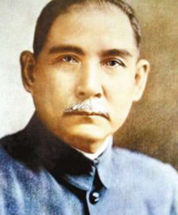 蒋介石书房挂有3副头像:孙中山第二,耶稣第三,第一是谁?